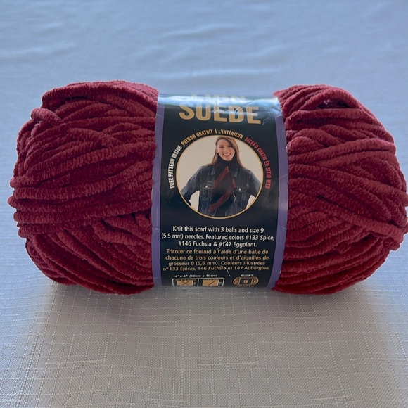 LION BRAND SUEDE YARN BUNDLE OF 7 - Picture 6 of 14